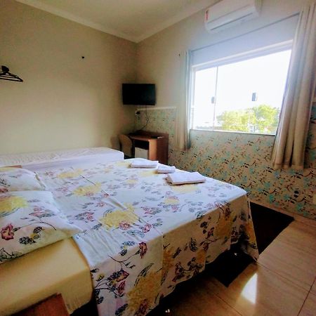 Pouso Oliveira Suites เซาโจเอา บาจิสตา ดู กลอเรีย ภายนอก รูปภาพ